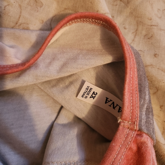 Tank top - Picture 2 of 2